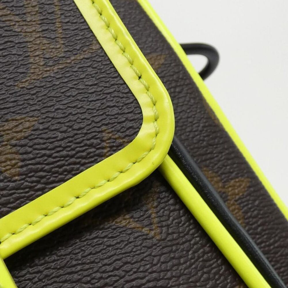 Louis Vuitton Christopher Monogram Shoulder Bag - Picture 4 of 7